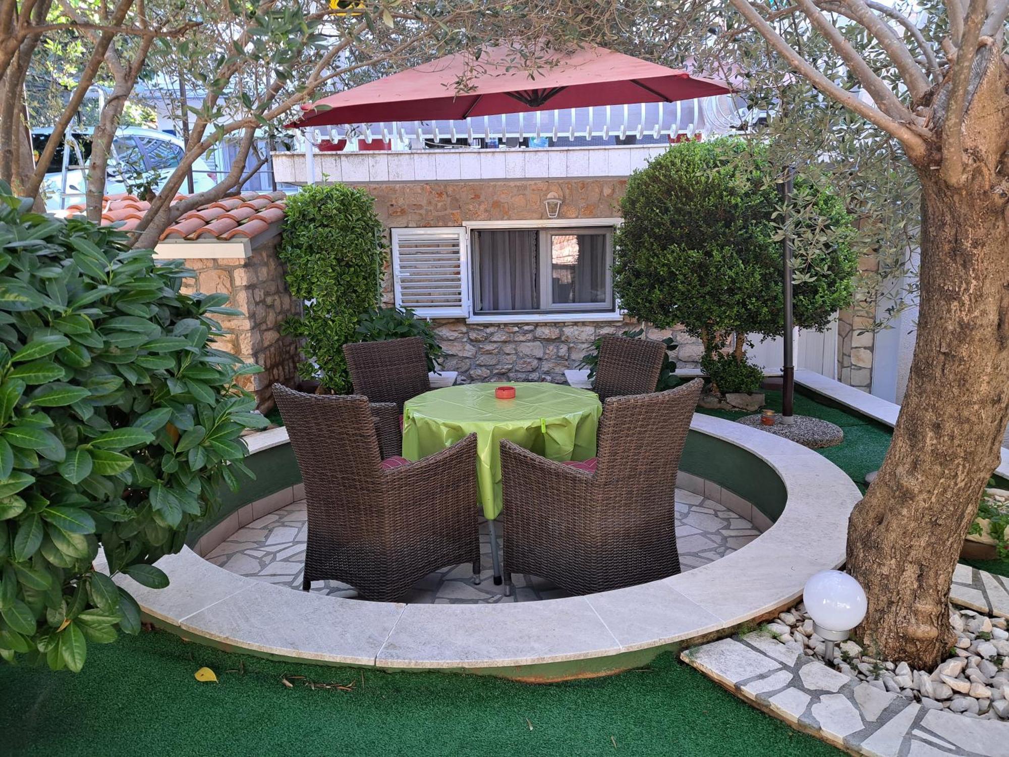 Jelaska Apartment Marina Exterior photo